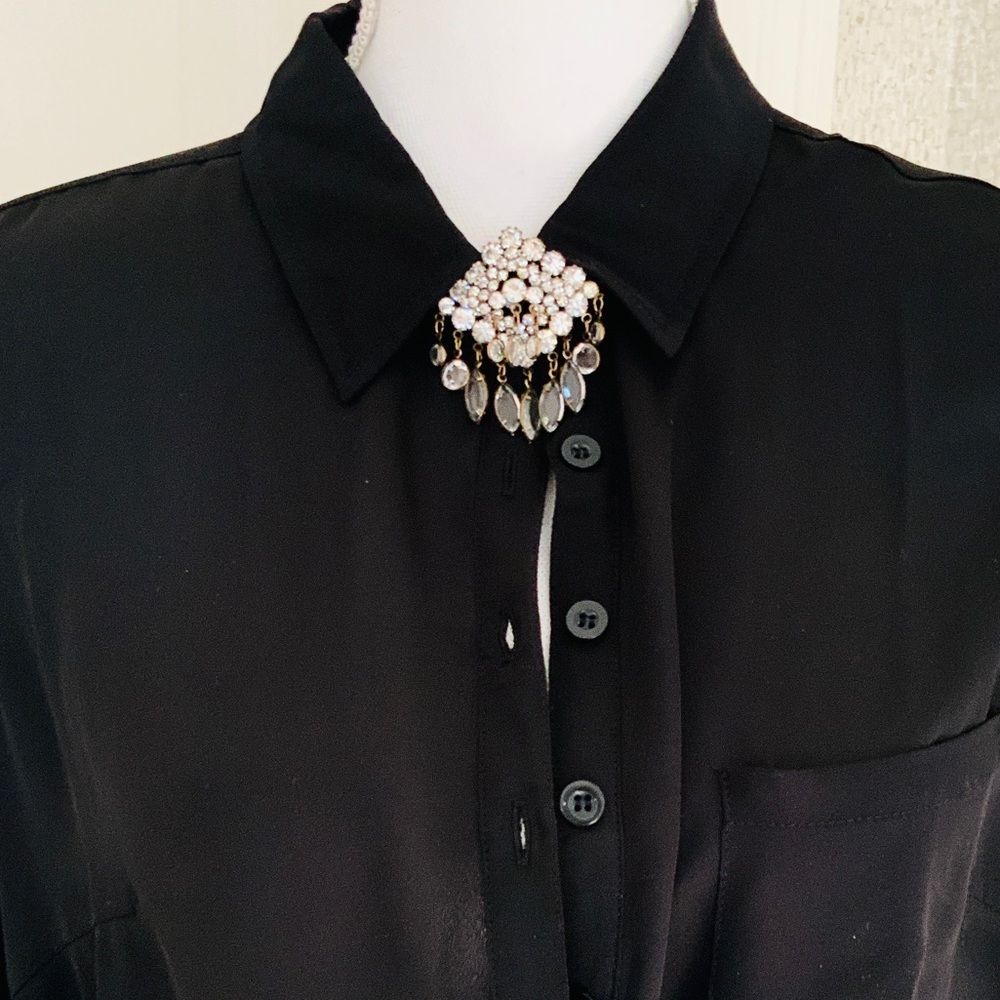 Vintage crystal brooch bezel set dangling